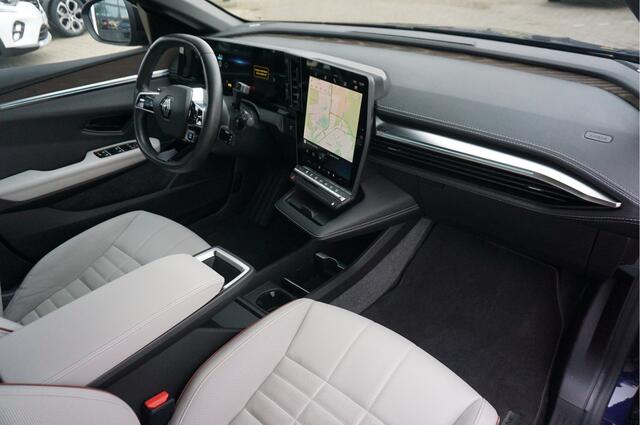 Renault MEGANE E-Tech EV60 Optimum Charge Iconic 220