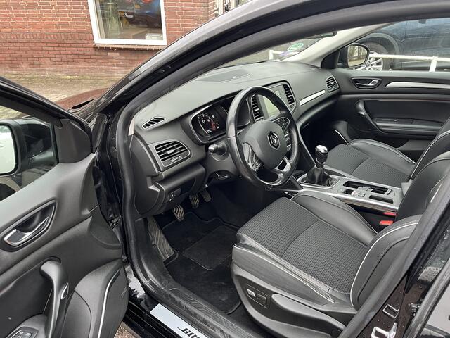 Renault MEGANE Estate 1.3 TCe Bose TREKHAAK NAVI PDC