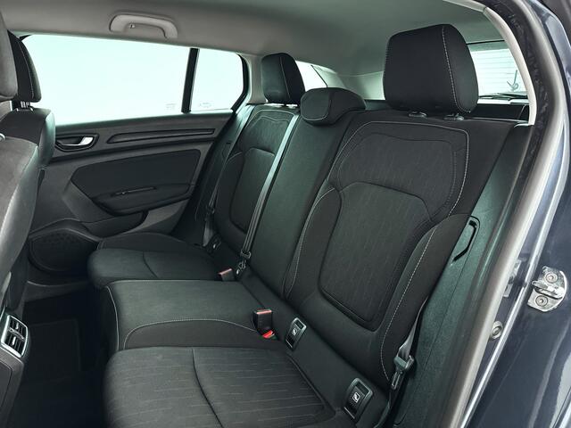 Renault MEGANE Estate 1.2 TCe Limited | Cruise control | Apple carplay | Airco