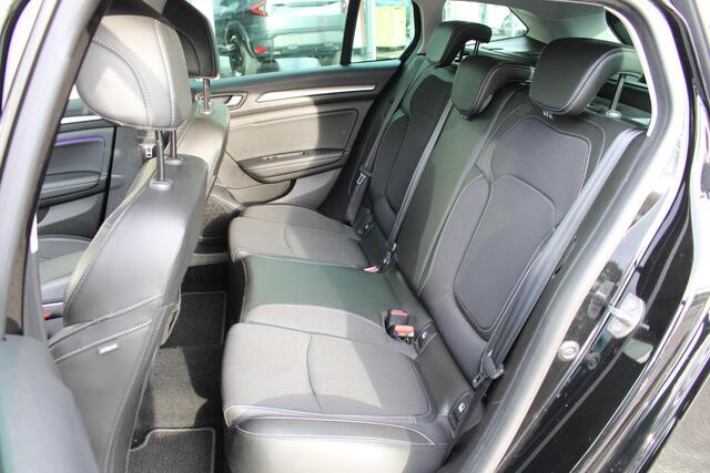 Renault MEGANE Estate 1.3 TCe 140 Techno | Achteruitrij camera | Trekhaak | Parkeersensoren voor en achter