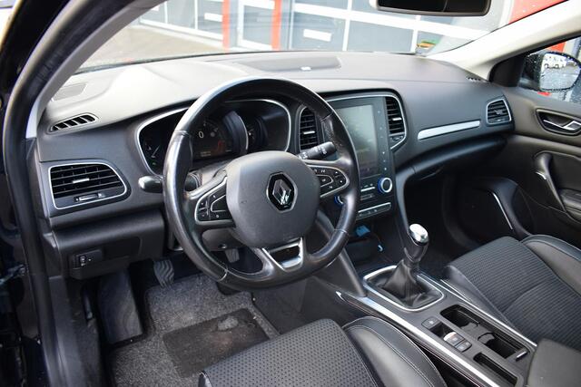 Renault MEGANE Estate 1.2 TCe Bose | 130 PK | Trekhaak | Half Leer | CarPlay | Camera