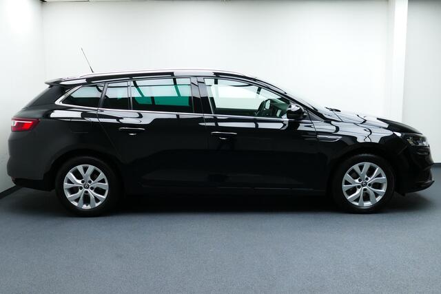 Renault MEGANE Estate 1.3 140pk TCe Limited. Navi, Clima, Carplay/Android, 16"LMV, PDC V+A, Haak 1700kg