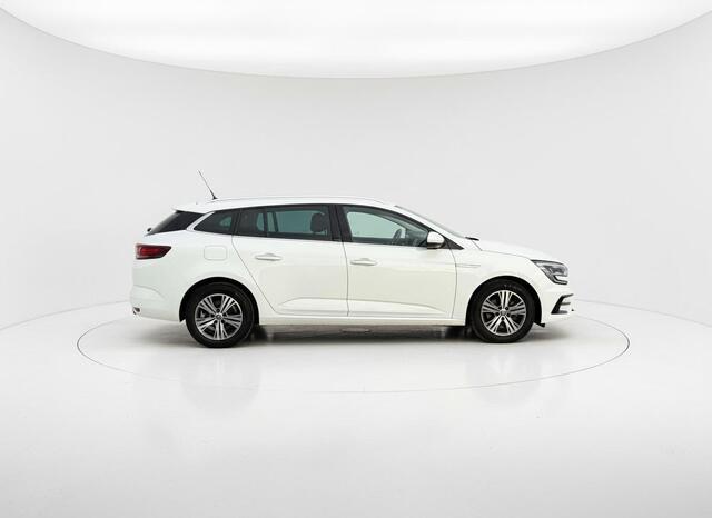 Renault MEGANE Estate 1.6 E-Tech Plug-In Hybrid 160 Business Zen