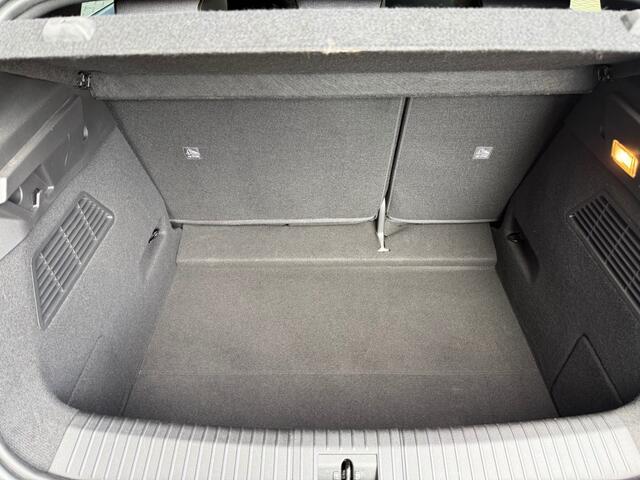 Renault MEGANE EV60 Techno 220 pk Pack Winter Harman Kardon