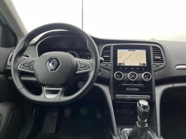 Renault MEGANE Estate 1.3 TCe 140PK Equilibre / Trekhaak / Apple Carplay - Android Auto / PDC V+A / Keyless /