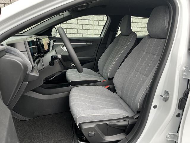 Renault MEGANE E-Tech Evolution 130pk 60 kWh Comfort Range | Pack Winter | Pack Navigatie | Pack City | Direct leverbaar |