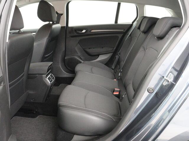 Renault MEGANE 1.3 TCe Business Zen | Trekhaak | Camera | Carplay | Keyless | Navigatie | Full LED | Parkeerhulp | Cruise control | Bluetooth | Climate control