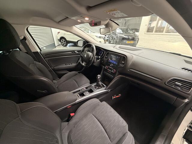 Renault MEGANE Estate 1.3 TCe LIMITED/PDC V+A/KEY-LESS/TREKHAAK/CARPLAY/ENZ