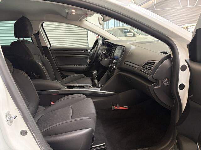 Renault MEGANE Estate 1.3 TCe LIMITED/PDC V+A/KEY-LESS/TREKHAAK/CARPLAY/ENZ