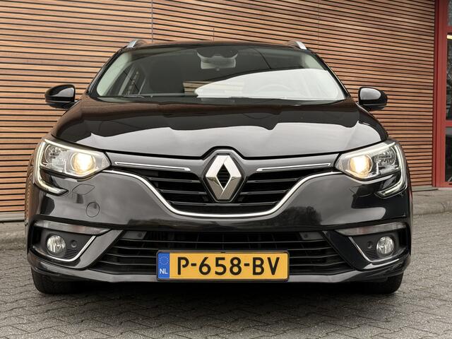 Renault MEGANE Estate 1.3 TCe Limited Navi / Trekhaak / Clima / PDC