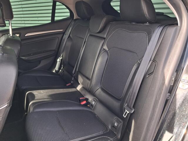 Renault MEGANE 1.2 TCe Bose | Nieuw Binnen! | Automaat | Clima | Stoelmassage