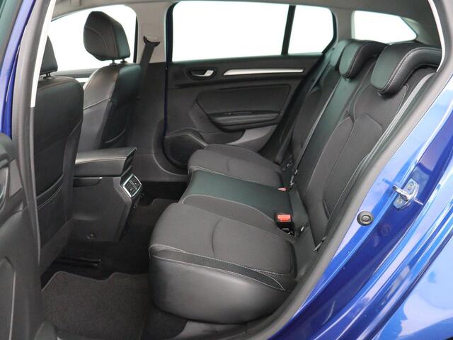 Renault MEGANE 1.3 TCe Intens | Trekhaak | Carplay | Keyless | Full LED | Navigatie | Parkeerhulp | Cruise control | Bluetooth | Climate control