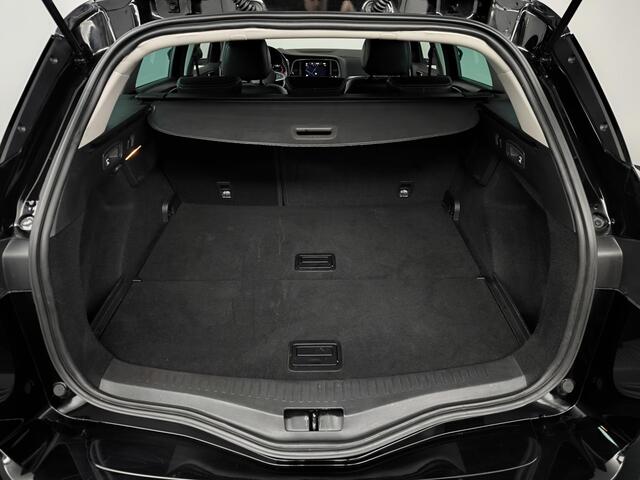 Renault MEGANE Estate 1.3 TCe 140 Techno | TREKHAAK | CARPLAY | CAMERA |