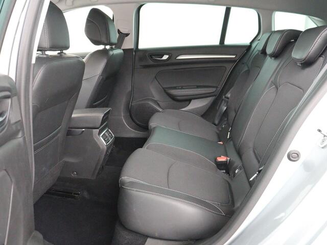 Renault MEGANE 1.3 TCe Intens | Trekhaak | Carplay | Keyless | Navigatie | Full LED | Climate control | Parkeerhulp | Bluetooth | Cruise control