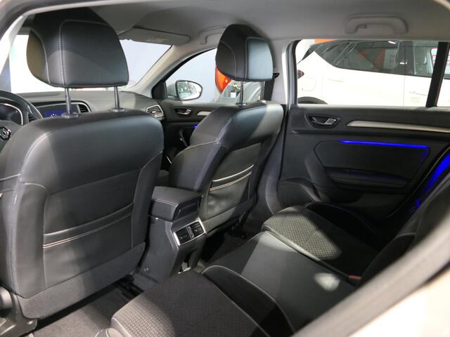 Renault MEGANE Estate 1.2 TCe Limited - Dodehoek - Parkeerassistent - Inklapbare buitenspiegels - Sensor v+a - Keyless Entry