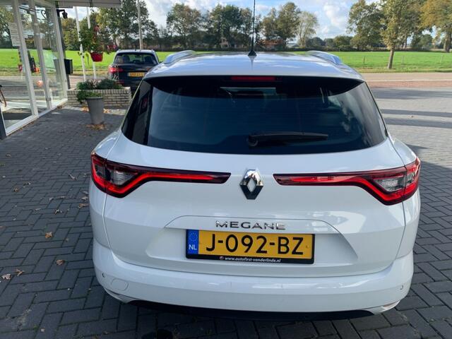 Renault MEGANE 1.3 TCE ZEN Cruise control, Navigatie, All-in prijs inclusief apk en afleverbeurt!