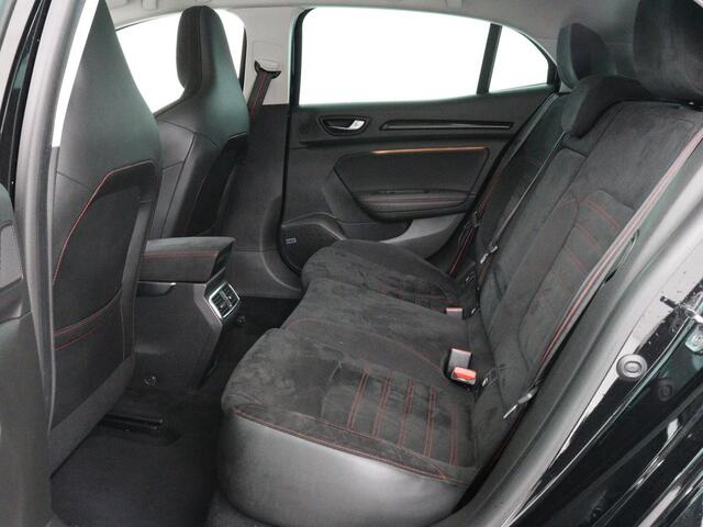 Renault MEGANE 1.8 TCe 280 RS | Panoramadak | Head-Up | Stoelverwarming | Alcantara | Carplay | Camera | Sportstoelen | Navigatie | 19'' | Bose Sound | Keyless | Full LED | Dodehoek detectie | Maxton