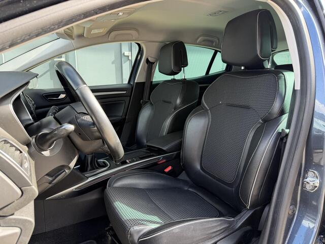 Renault MEGANE 1.3 TCe Bose / Trekhaak (Trekgewicht 1650 KG ) / Cruise Control / Achteruitrijcamera / Dode Hoek Detectie / Bose Geluidsinstallatie/ Navigatie