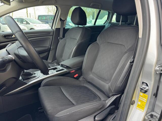 Renault MEGANE Estate 1.3 TCe | LM VELGEN | NAVI |