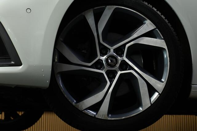 Renault MEGANE Estate 1.6 E-Tech Plug-In Hybrid 160 R.S. Line KEYLESS BOSE PDC CAMERA "21