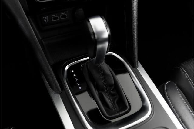 Renault MEGANE Estate 1.6 E-Tech Plug-In Hybrid 160 Intens Headup Camera Automaat