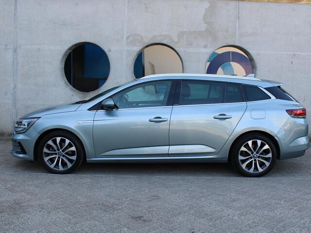 Renault MEGANE Estate 1.6 E-Tech Plug-In Hybrid 160 R.S. Line | APPLE CARPLAY/ ANDROID AUTO |