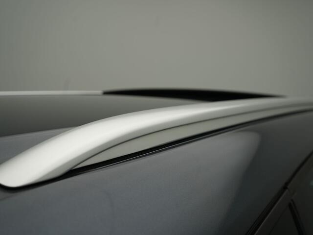 Renault MEGANE Estate TCe 140 EDC Techno - RIJKLAARPRIJS - Automaat - All Seasonbanden - Achteruitrijcamera - Elektrisch Glazen Schuif-/Kanteldak - Apple Carplay - Android Auto - Trekh