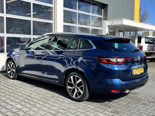 Renault MEGANE Estate 1.5 Blue dCi Bose Airco Cruise control Parkeersensoren achter Telefoonverbinding Stuurwielbediening 5-Persoons Navigatiesysteem Lichtmetalenvelgen Euro 6