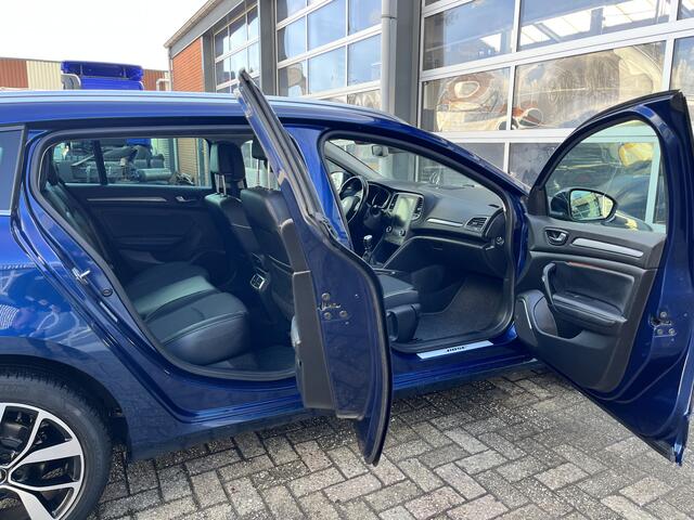 Renault MEGANE Estate 1.5 Blue dCi Bose Airco Cruise control Parkeersensoren achter Telefoonverbinding Stuurwielbediening 5-Persoons Navigatiesysteem Lichtmetalenvelgen Euro 6