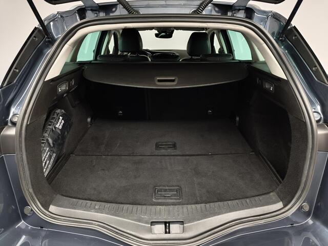 Renault MEGANE Estate 1.3 TCe 140 Techno | Automaat | Trekhaak | Navigatie | Camera | 4-Seizoenbanden