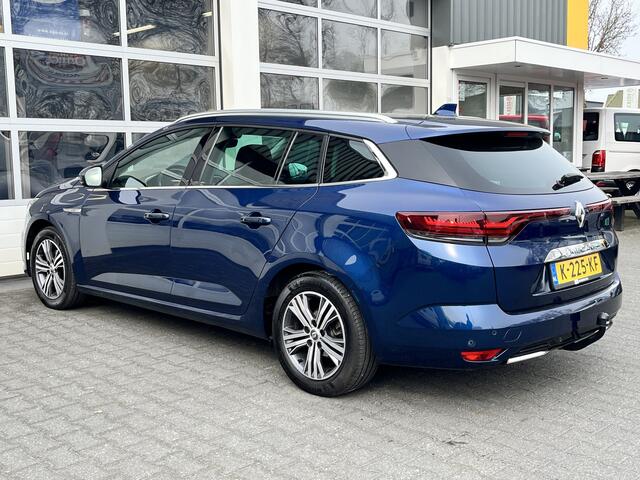 Renault MEGANE Estate 1.3 TCe Business Edition One Airco Trekhaak 1700kg trekgewicht Cruise control Head up display Parkeersensoren voor en achter Achterruitrijcamera Telefoonverbinding Stuurwielbediening 5-Persoons Navigatiesysteem Lichtmeta