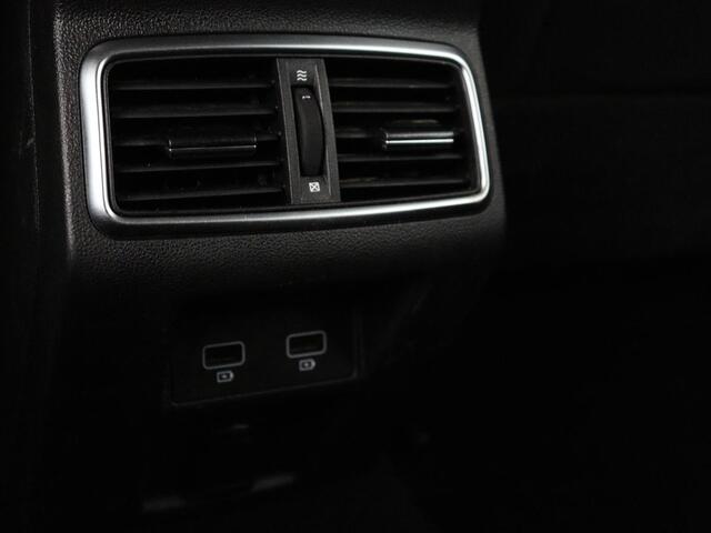 Renault MEGANE Estate 1.3 TCe Business Zen | Trekhaak | PDC | Carplay | Navigatie | Full LED | Cruise control | Bluetooth