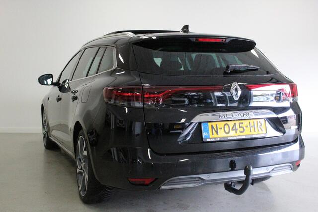 Renault MEGANE Estate 1.6 E-Tech Plug-In Hybrid 160 R.S. Line | PANO-DAK | CAMERA | AFN-TRHAAK | LED | STOEL-VERW | NAVIGATIE | 18'LMV |