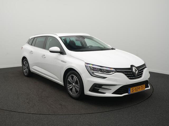 Renault MEGANE Estate TCe 140 Intens - RIJKLAARPRIJS - All Seasonbanden - Achteruitrijcamera - Cruise Control - Trekhaak - Dealeronderhouden