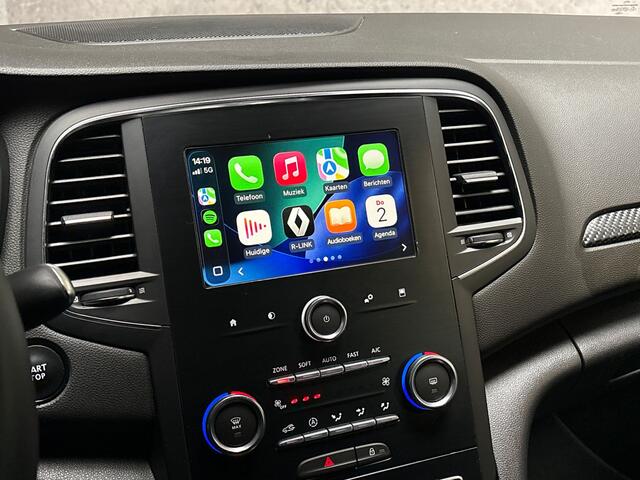 Renault MEGANE Estate 1.3 TCe Sport 141Pk Automaat (VIRTUAL COCKPIT, APPLE CARPLAY, NAVIGATIE, TREKHAAK, SPORTSTOELEN, GETINT GLAS, LM VELGEN, KEYLESS, PARKEERSENSOREN, NIEUWSTAAT)