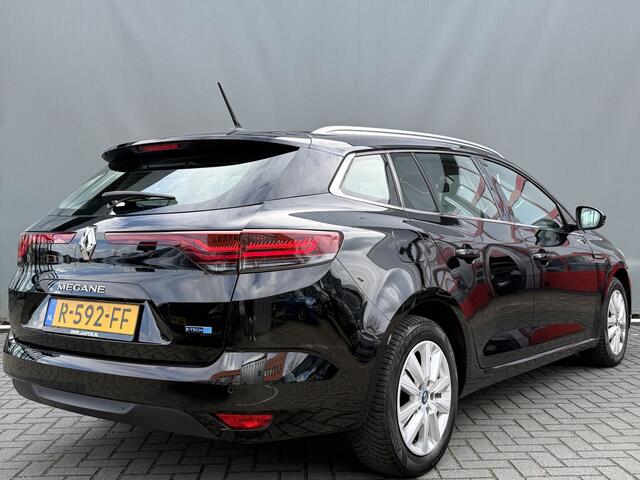 Renault MEGANE Estate BWJ 2022 1.6 160 PK E-Tech Plug-In Hybrid 160 Zen NIEUW BINNEN !!