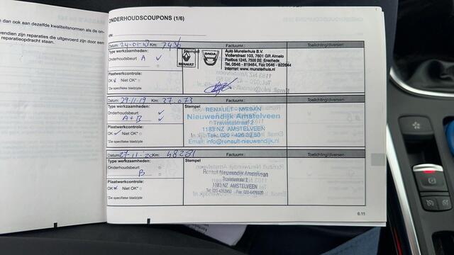 Renault MEGANE Estate 1.2 TCe Bose / FOTO'S VOLGEN / AUTO IS BINNEN / DEALER ONDERHOUDEN
