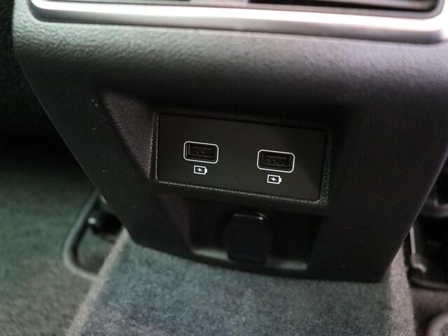 Renault MEGANE E-Tech Plug-In Hybrid 160pk R.S. Line | Stoelverwarming | Head-up display | Dodehoek detectie | Accu score 88,6% |