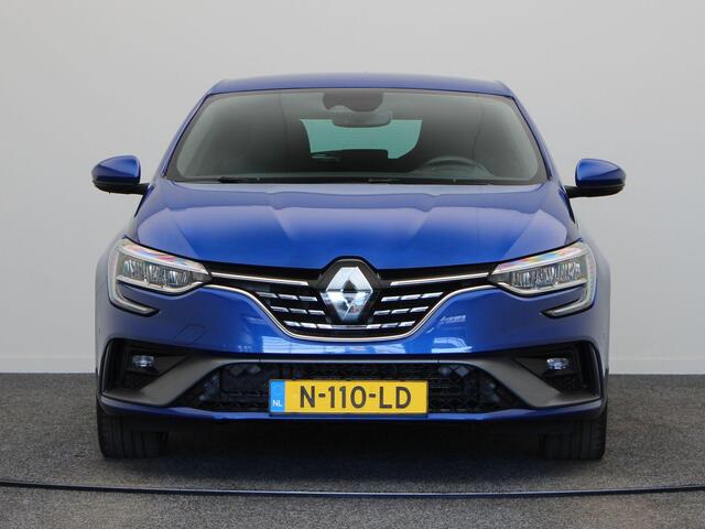 Renault MEGANE E-Tech Plug-In Hybrid 160pk R.S. Line | Stoelverwarming | Head-up display | Dodehoek detectie | Accu score 88,6% |