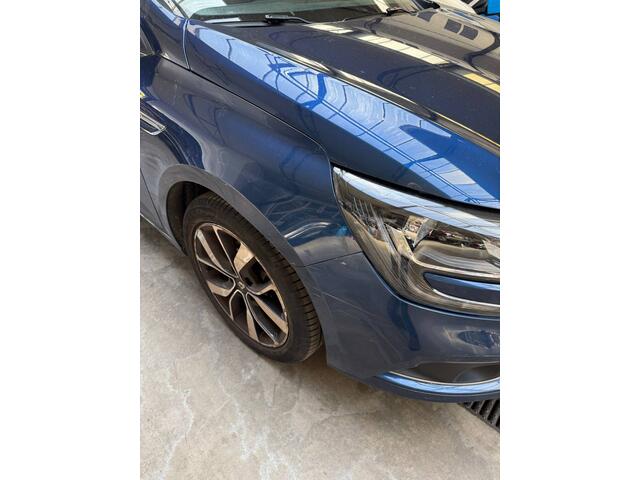 Renault MEGANE Estate 1.3 TCe Bose CAMERA TREKHAAK NAVIGATIE PARKEERHULP ECC LICHTM.VELGEN PARKEERSENSOREN