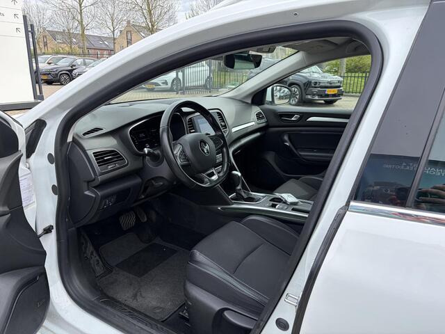 Renault MEGANE Estate 1.3 TCe Intens AUTOMAAT / TREKHAAK / APPLE CARPLAY ANDROID AUTO / CLIMATE CONTROLE / CRUISE CONTROLE / NAVIGATIE.