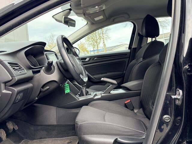 Renault MEGANE Estate 1.2 TCe Zen - navi - airco - trekhaak - nap!