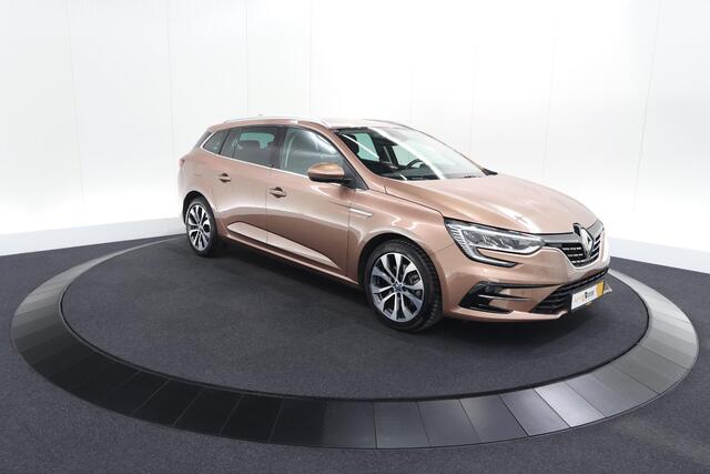 Renault MEGANE Estate 1.6 E-Tech Plug-In Hybrid 160 Intens | Stoelmassage | Dodehoekdetectie | Leer | Camera
