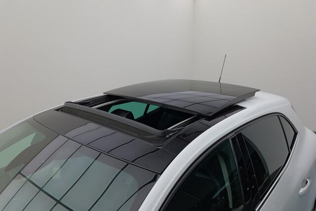 Renault MEGANE 1.3 TCe Bose | Achteruitrijcamera | Cruise control | Panoramadak