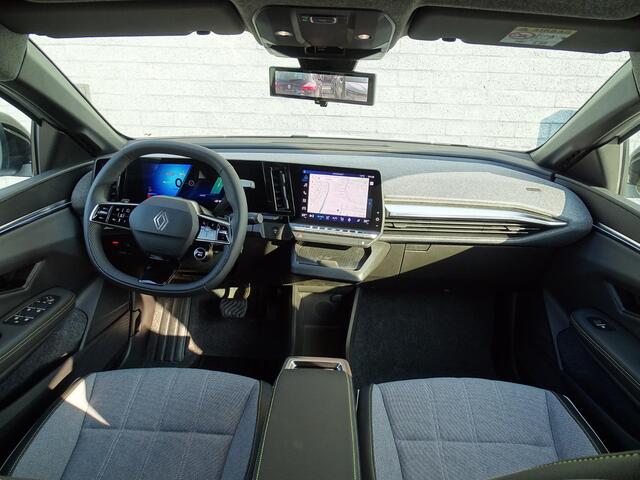 Renault MEGANE E-Tech comfort range Business Edition 60 kWh NU 5 JAAR GARANTIE! / PACK DRIVING & COMFORT