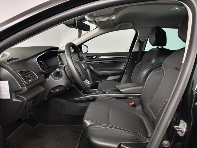 Renault MEGANE Estate 1.3 TCe 140 Techno | Trekhaak | NAP | Navigatie | Achteruitrijcamera | DAB | Key-less | Climate Control | LED | Dodehoek detectie |