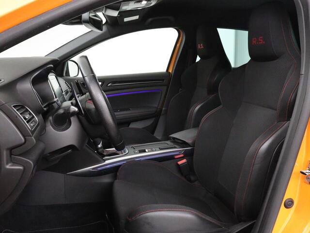 Renault MEGANE 1.8 TCe 280 RS | Origineel NL | Head-Up | Carplay | Camera | Keyless | Full LED | Sportstoelen | Park Assist | Dodehoek detectie | Navigatie | Bose Sound | Cruise control | Bluetooth | Climate control