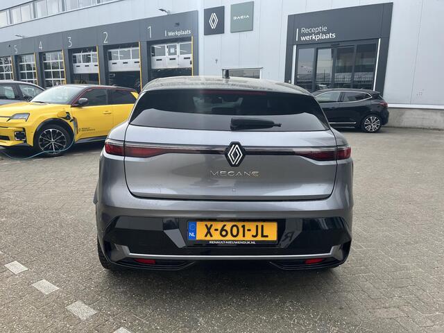 Renault MEGANE E-Tech EV60 Optimum Charge Iconic / Lederen bekleding / 360 camera