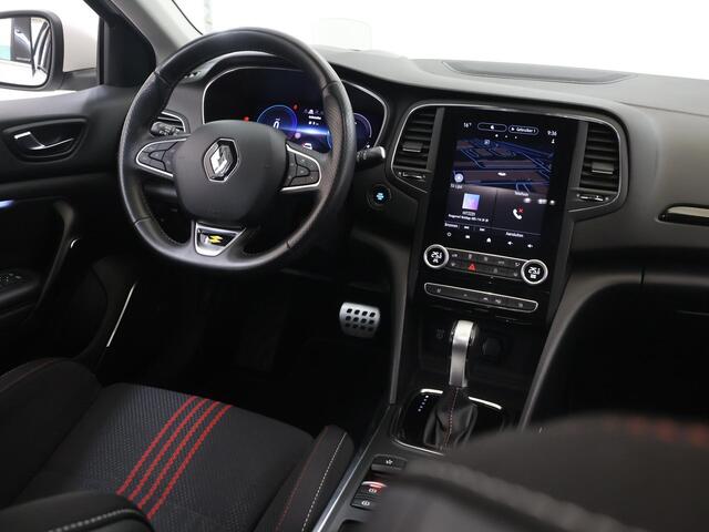 Renault MEGANE Estate 1.6 E-Tech Plug-In Hybrid 160 R.S. Line | Trekhaak Afneembaar | Navigatie | Parkeercamera | Bose | Stoelverwarming |