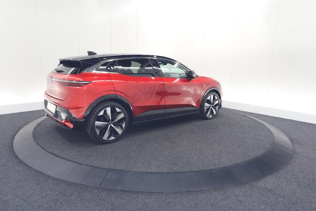 Renault MEGANE E-Tech EV60 220 Charge Techno | Adaptieve Cruise Control | Winterpakket | Dodehoekdetectie | Harman Kardon | SOH=94,6%